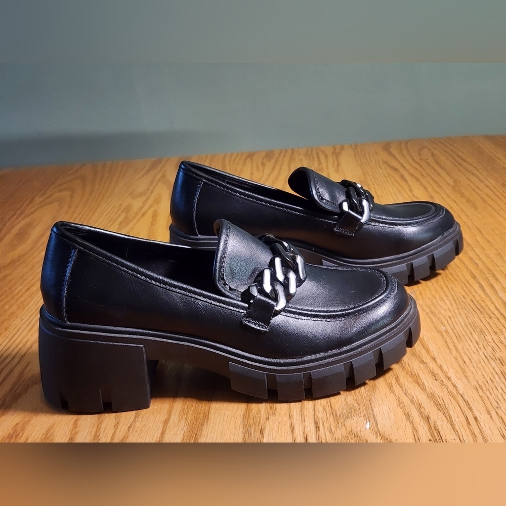 Madden Girl Chunky Lug Sole Loafers Womens 7 Black Heel Shoes Chain Platform - Picture 7 of 15